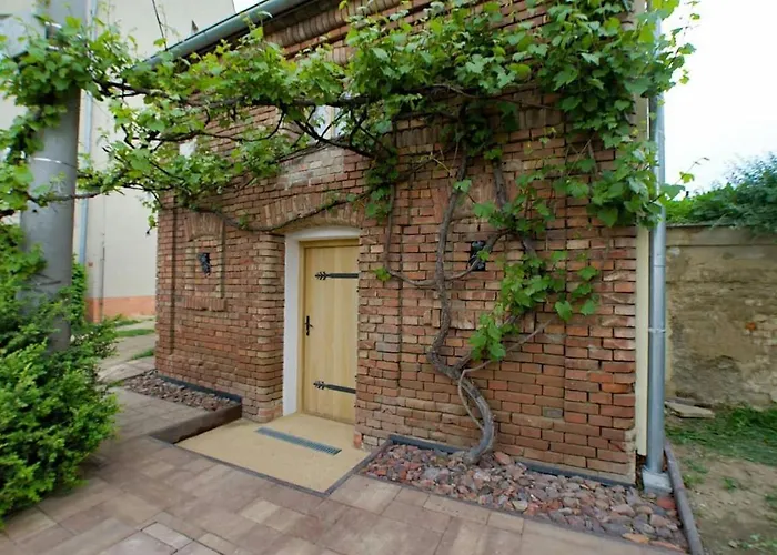 Trojan Apartment